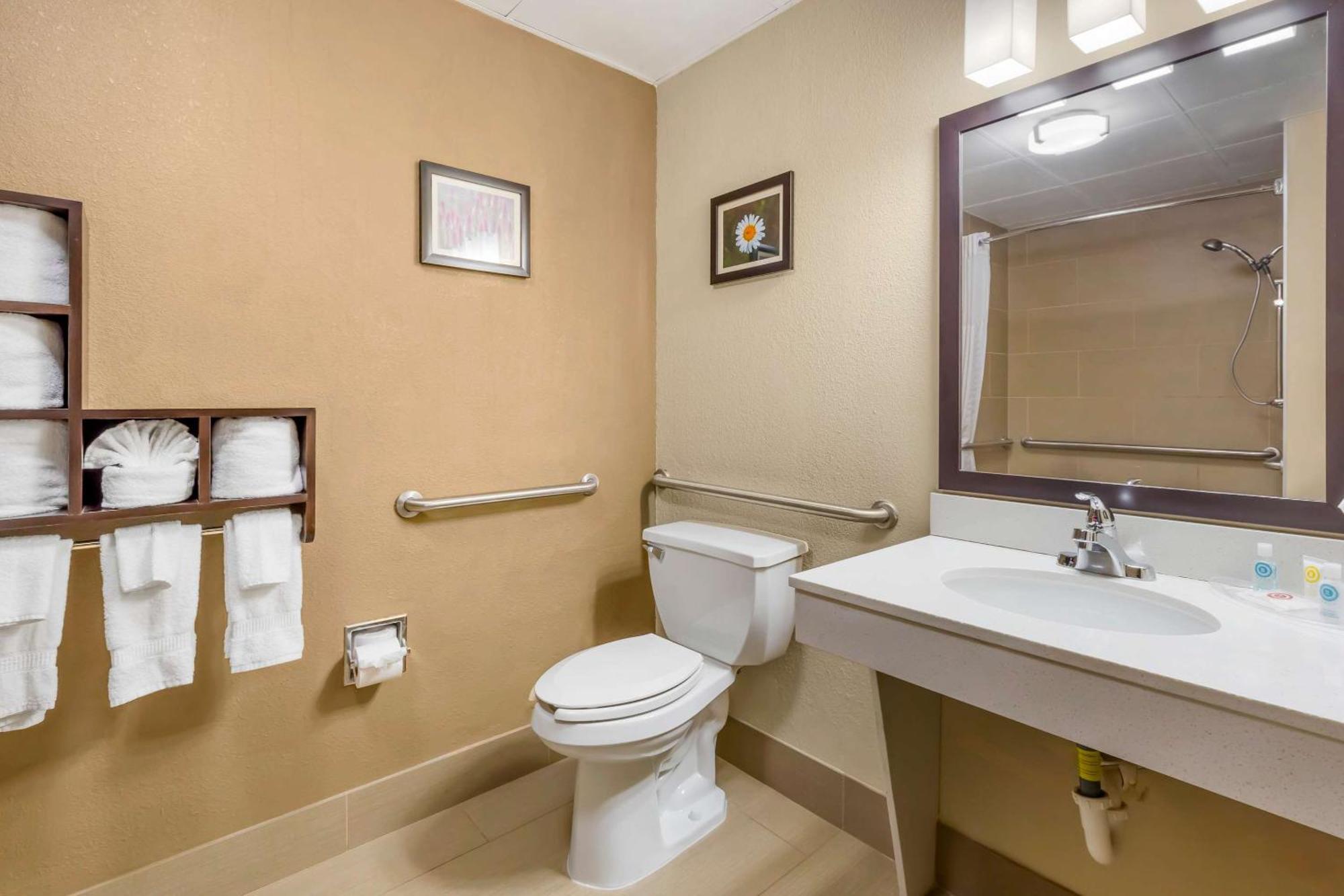 Hotel Comfort Regency Park