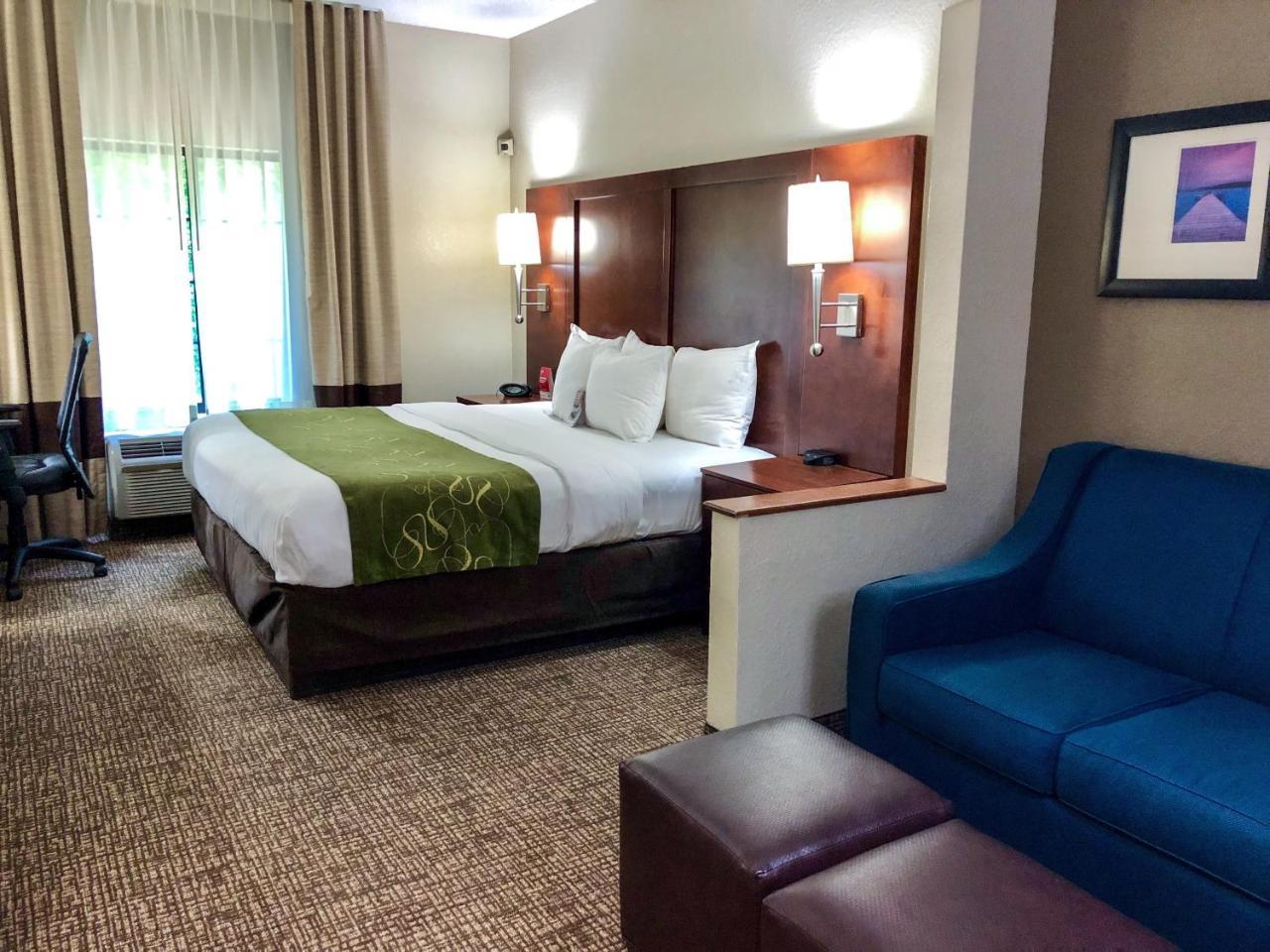 Comfort Regency Park 3*